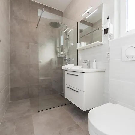 Exclusive Villas & Villa