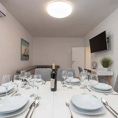 Exclusive Villas & Villa *