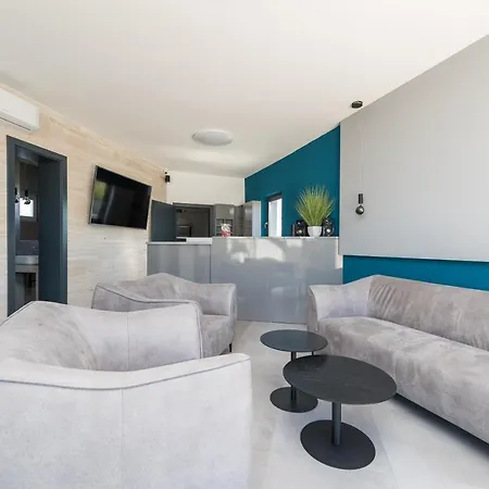 Villa Exclusive Villas &