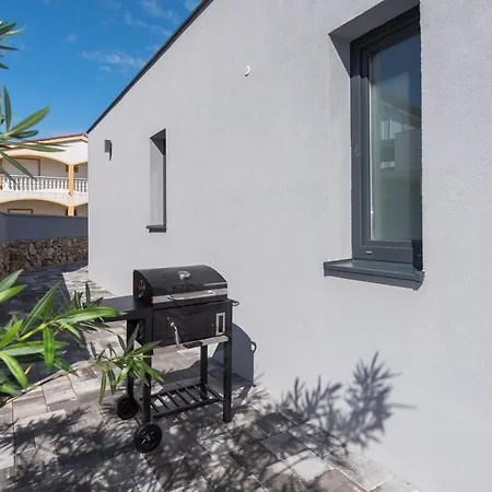 Exclusive Villas & Villa Vir