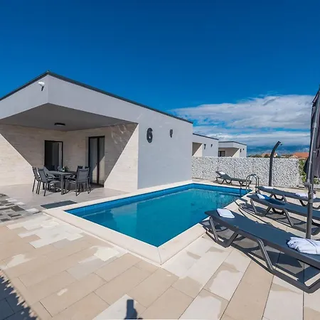Exclusive Villas Resort&spa Vir