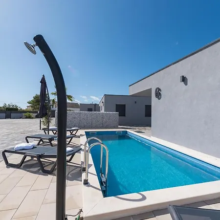 Villa Exclusive Villas &