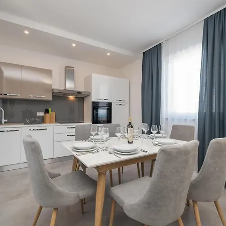 Villa Exclusive Villas &